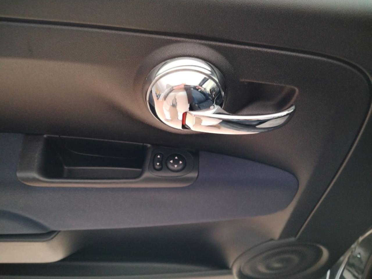 FIAT 500 C 1.0 Hybrid Cult - 12