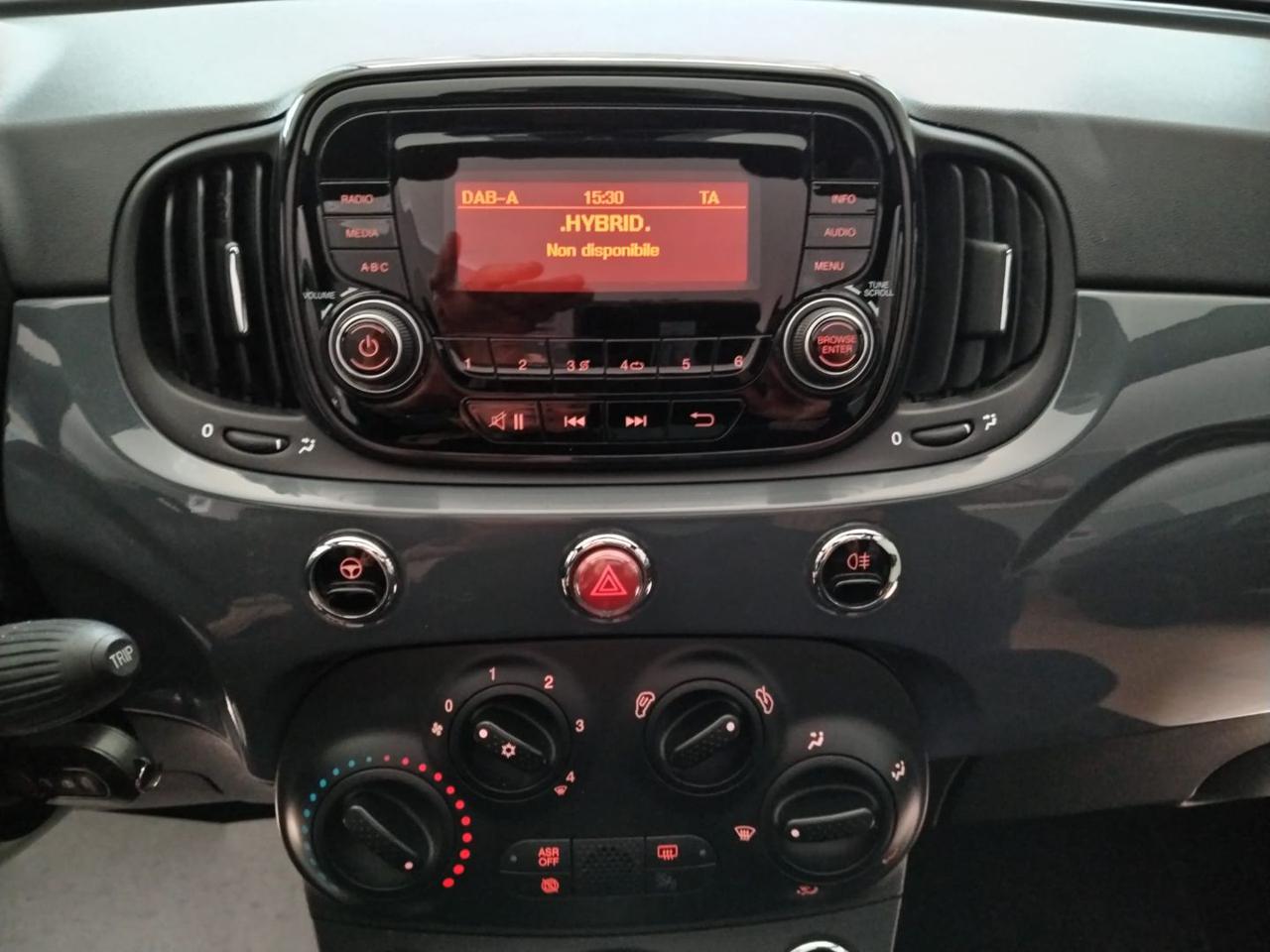 FIAT 500 C 1.0 Hybrid Cult - 2