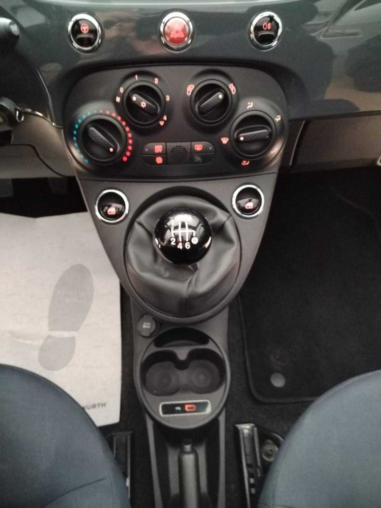 FIAT 500 C 1.0 Hybrid Cult - 11