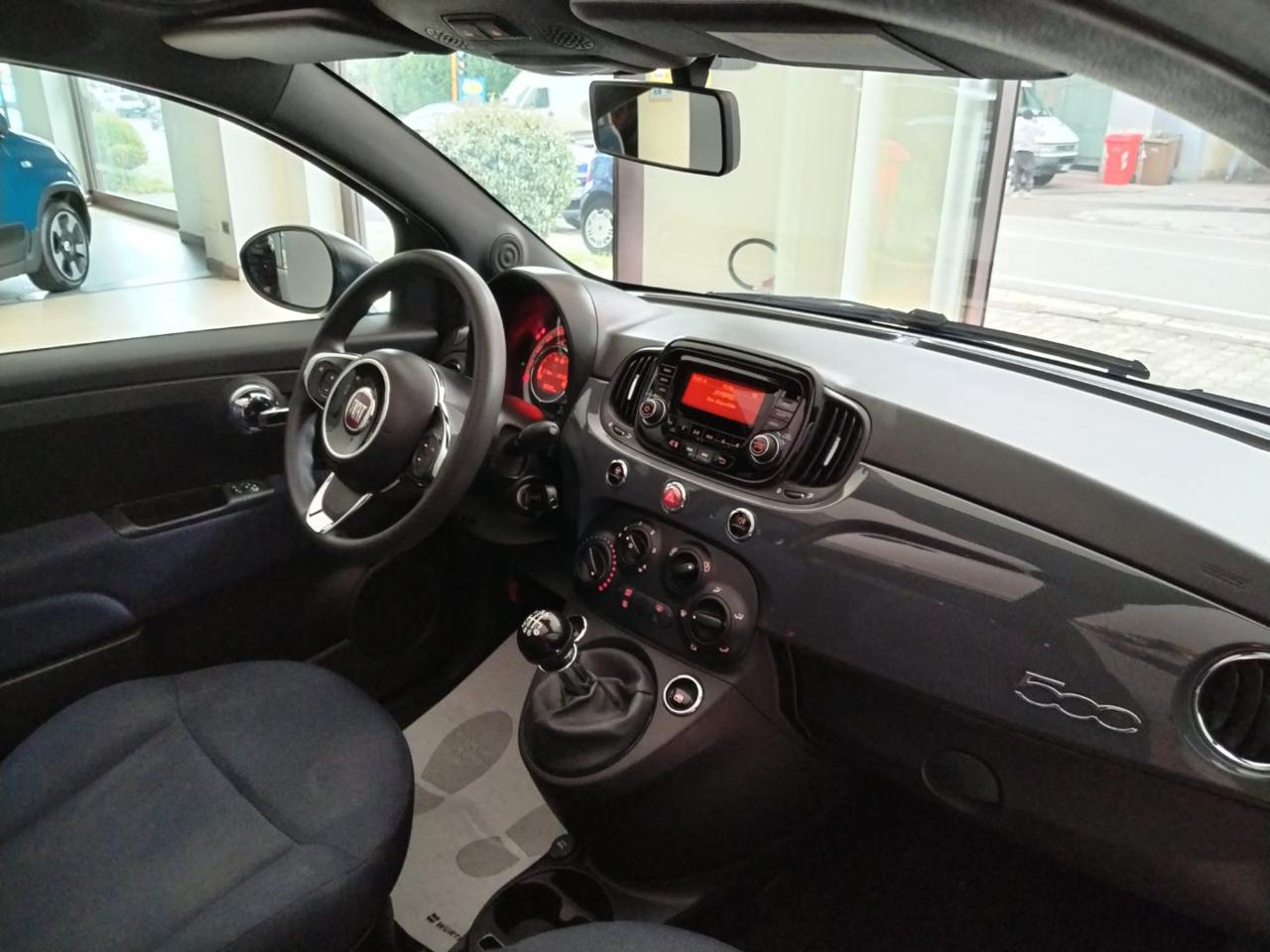FIAT 500 C 1.0 Hybrid Cult - 13