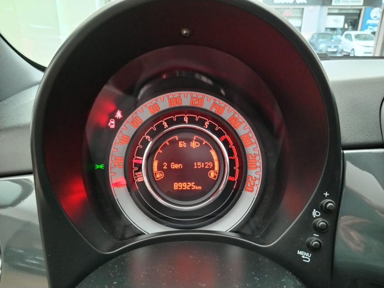 FIAT 500 C 1.0 Hybrid Cult - 9