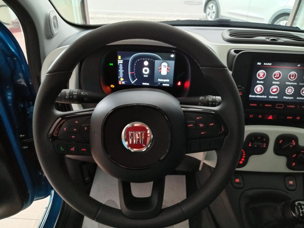 FIAT Panda 1.0 FireFly S&S Hybrid Pandina - 2