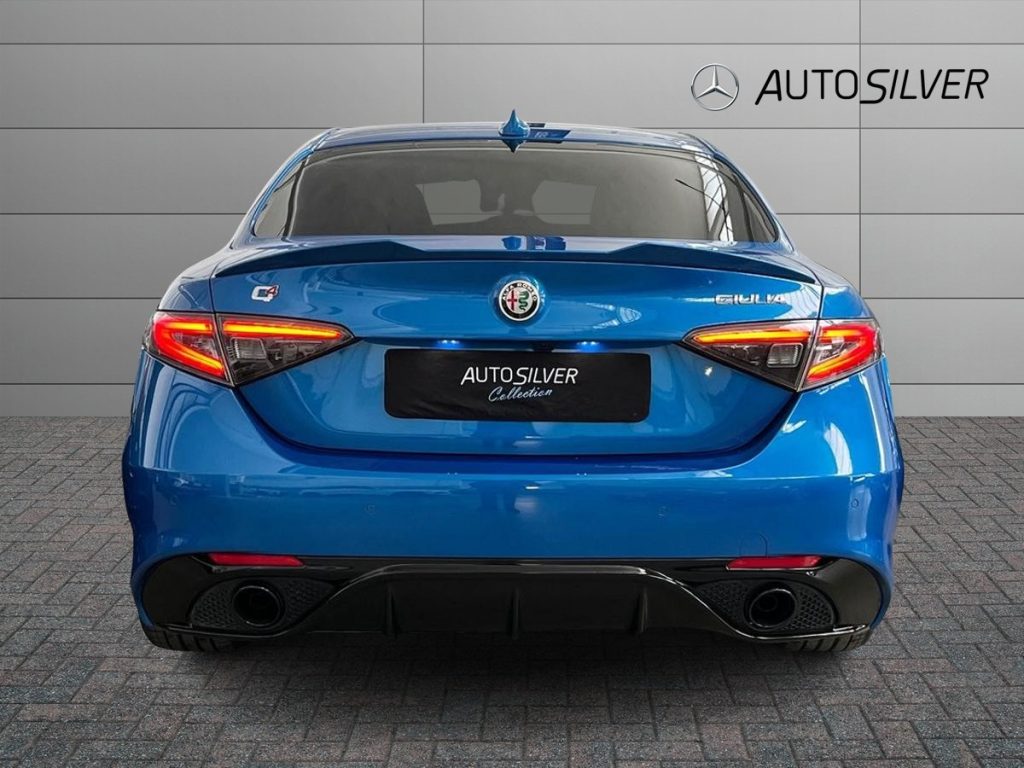 ALFA ROMEO Giulia 2.2 Turbodiesel 210 CV AT8 AWD Q4 Competizione - 4
