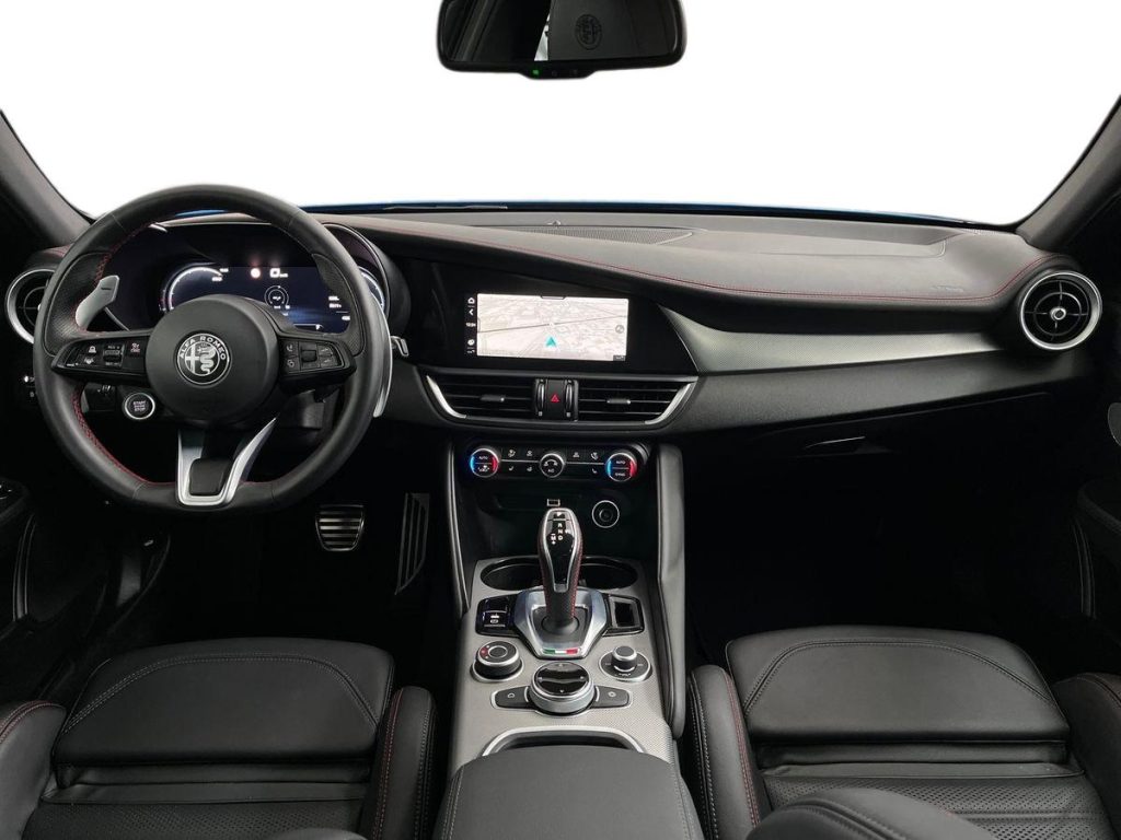 ALFA ROMEO Giulia 2.2 Turbodiesel 210 CV AT8 AWD Q4 Competizione - 9