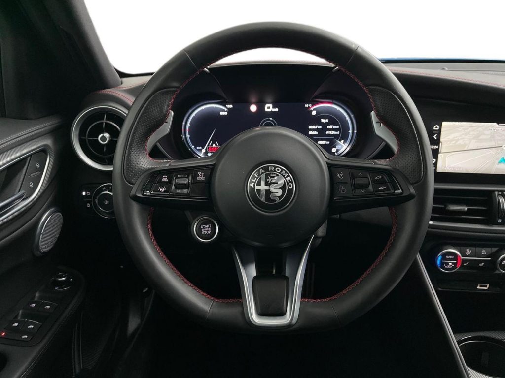 ALFA ROMEO Giulia 2.2 Turbodiesel 210 CV AT8 AWD Q4 Competizione - 11