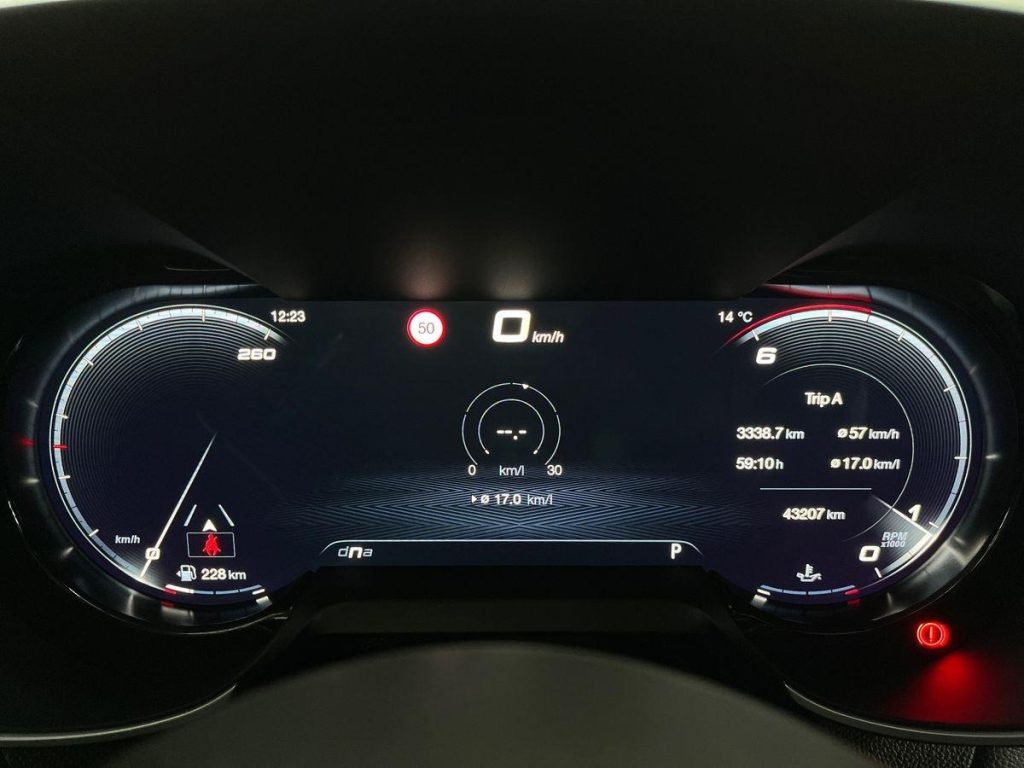 ALFA ROMEO Giulia 2.2 Turbodiesel 210 CV AT8 AWD Q4 Competizione - 8