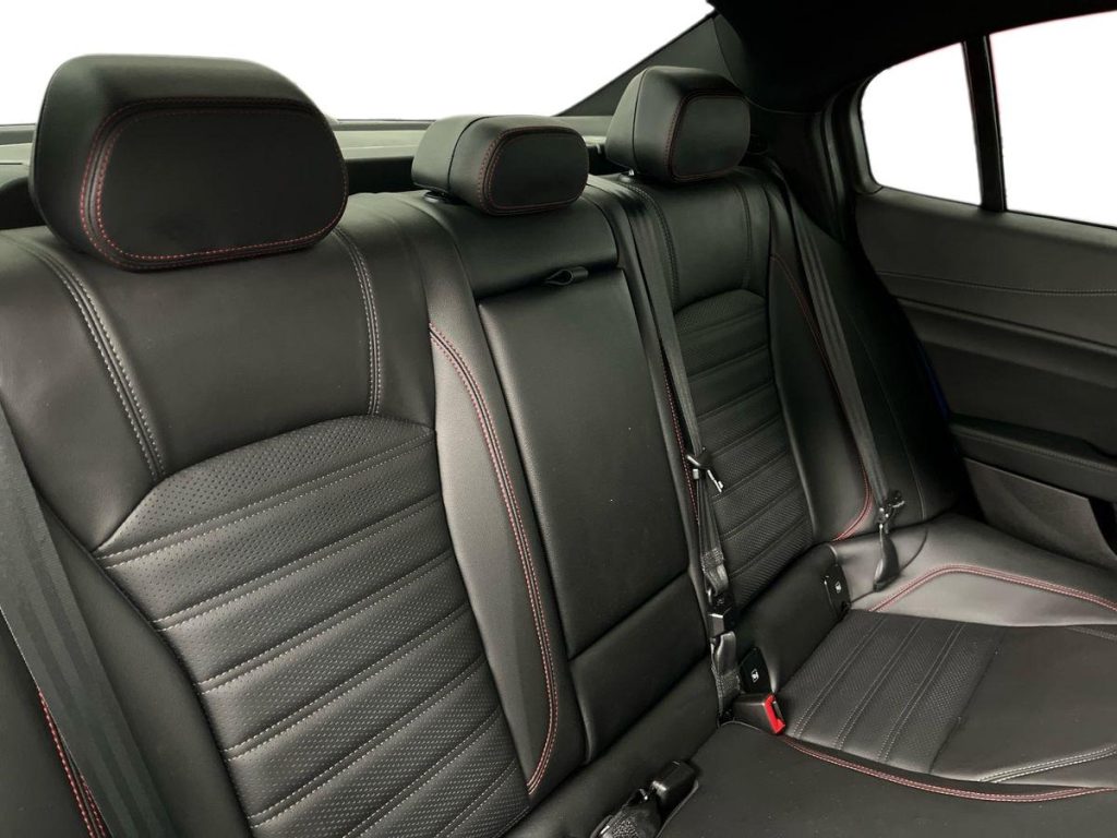 ALFA ROMEO Giulia 2.2 Turbodiesel 210 CV AT8 AWD Q4 Competizione - 15