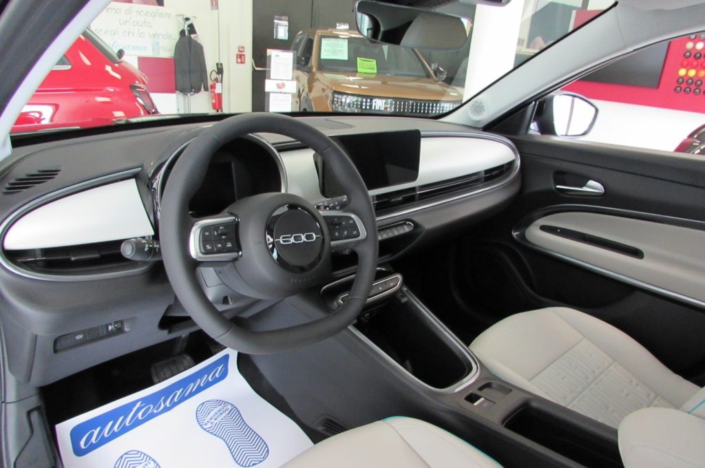 FIAT 600 1.2 Hybrid 145 CV DCT MHEV La Prima KMZERO - 7