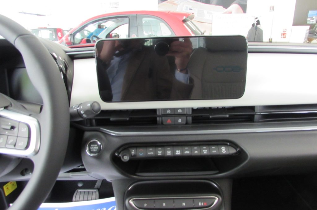 FIAT 600 1.2 Hybrid 145 CV DCT MHEV La Prima KMZERO - 8