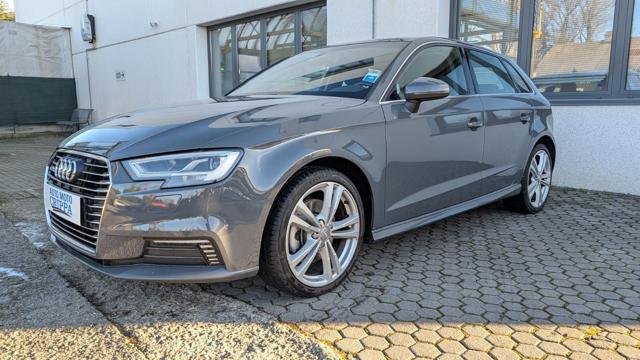 AUDI A3 Grigio metallizzato