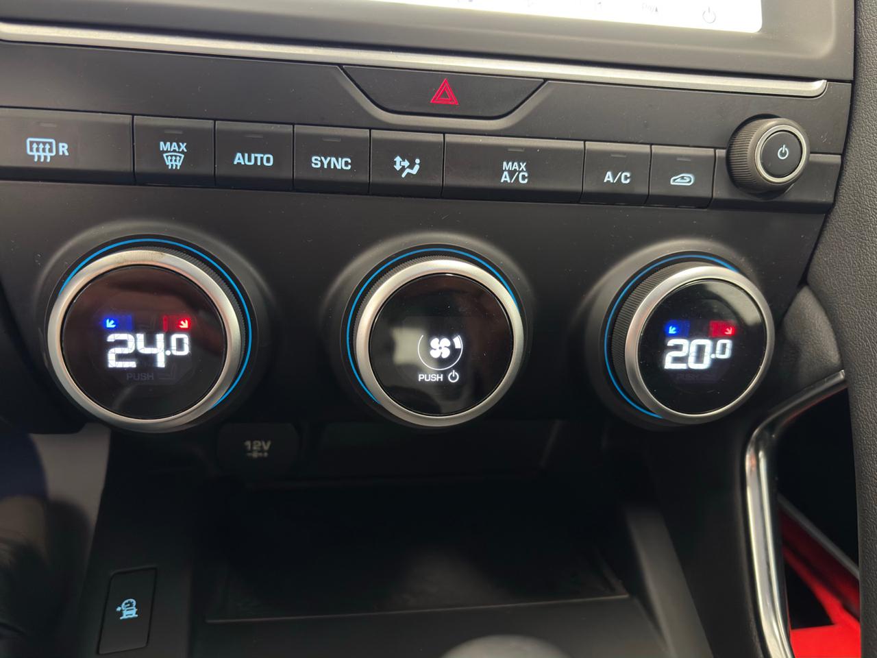 JAGUAR E-Pace 2.0D 150 CV AWD aut. S - 19