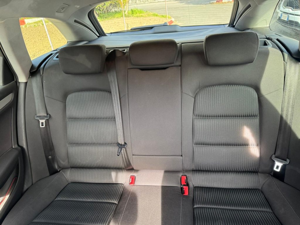 AUDI A4 AVANT2.0 TDI 177 CV QUATTRO S-tronic S-Line ED. - 17