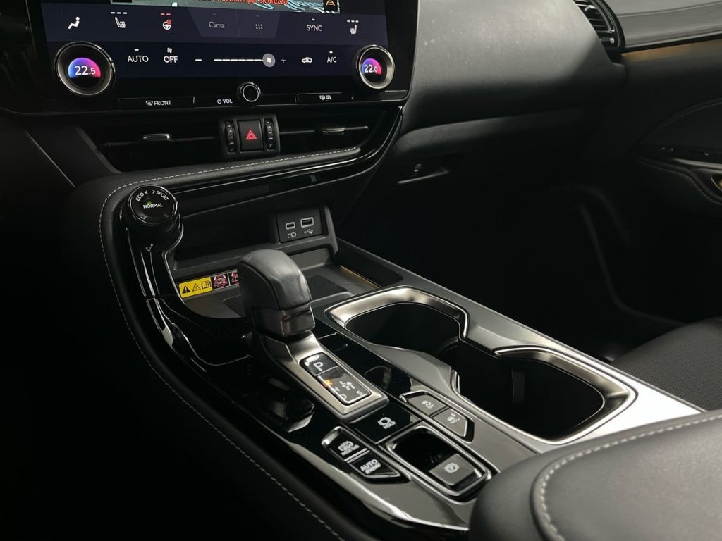 LEXUS NX 450h Plug-in 4WD Luxury - 14