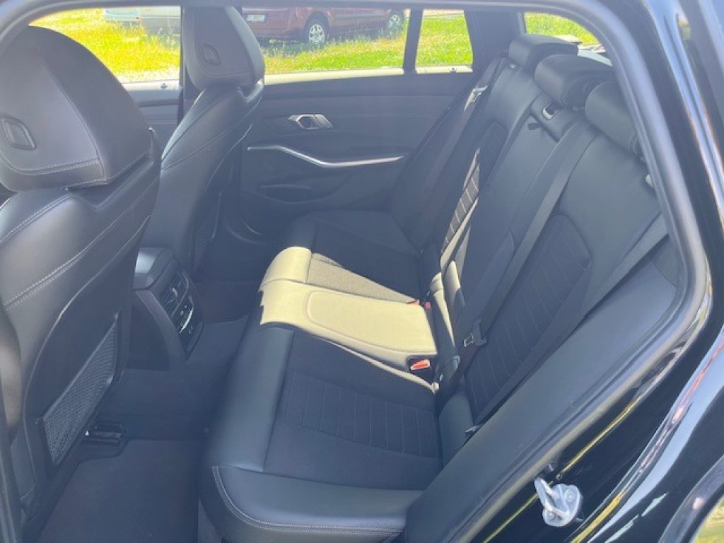 BMW 318 d 48V Touring Sport + Gancio Traino - 19