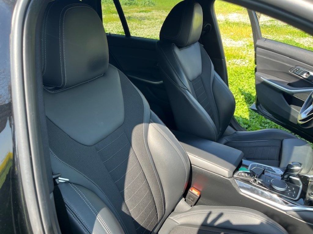 BMW 318 d 48V Touring Sport + Gancio Traino - 30