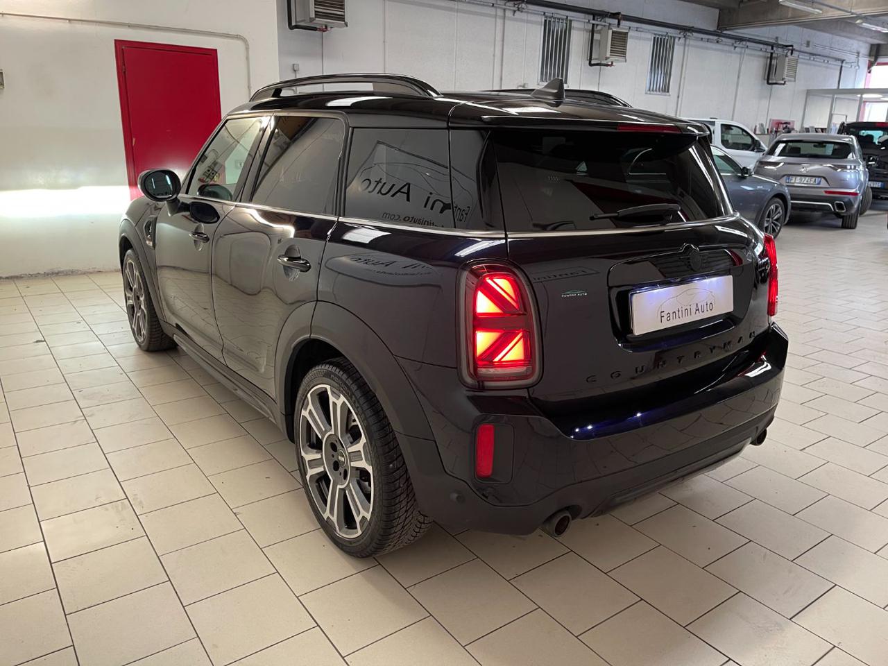 Countryman 4