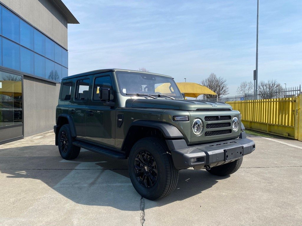 EMC 212 2.0 TGDI 8AT 4WD Adventurer - 9