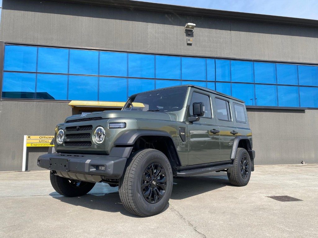 EMC 212 2.0 TGDI 8AT 4WD Adventurer - 10