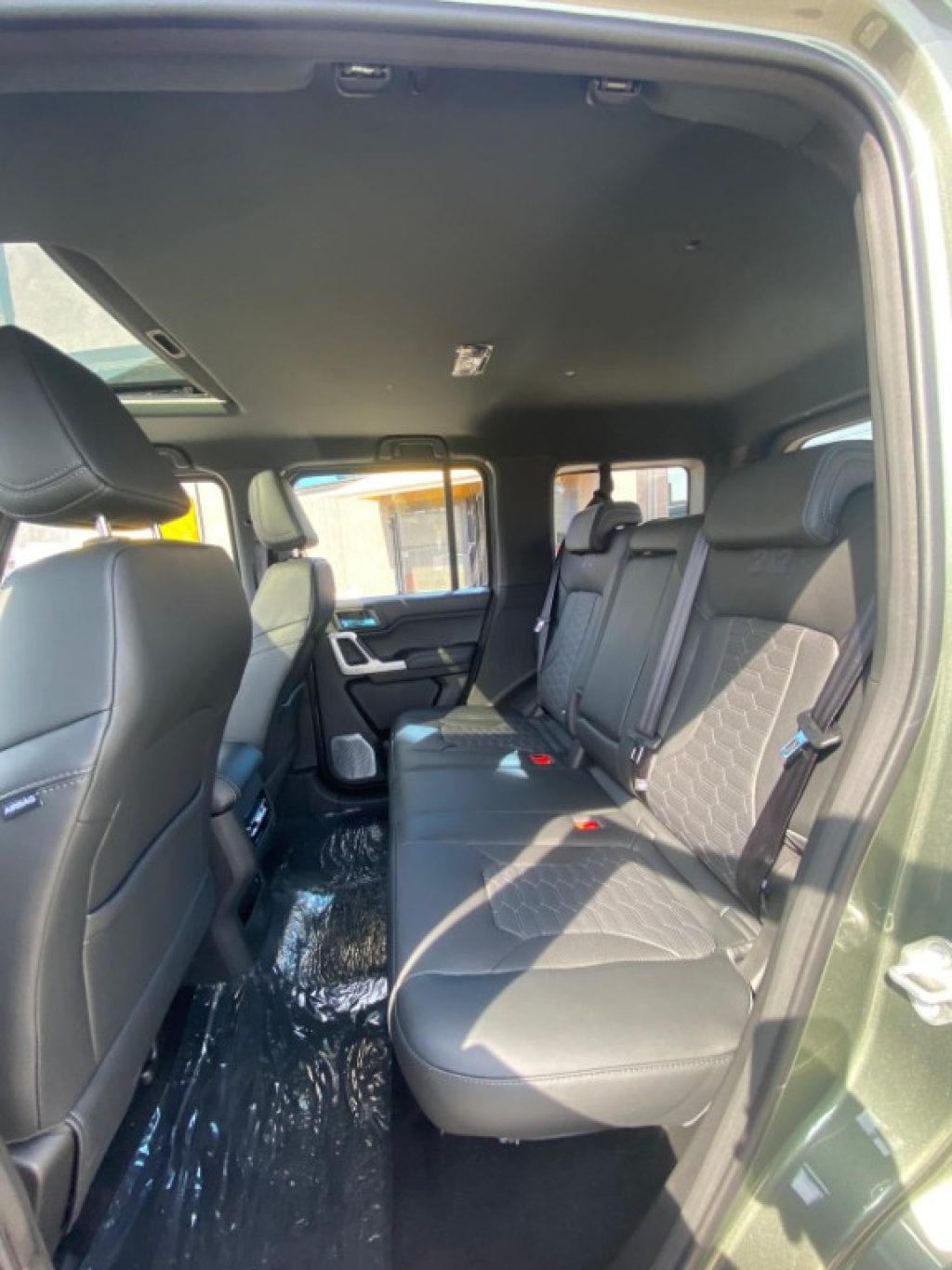 EMC 212 2.0 TGDI 8AT 4WD Adventurer - 19