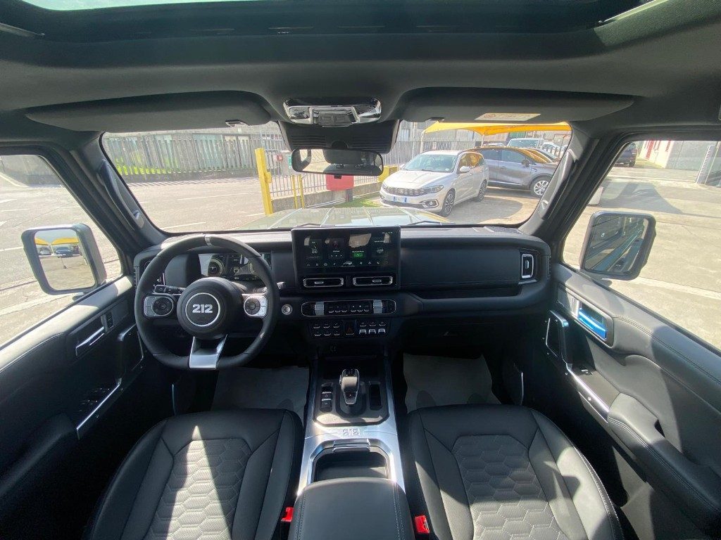 EMC 212 2.0 TGDI 8AT 4WD Adventurer - 21