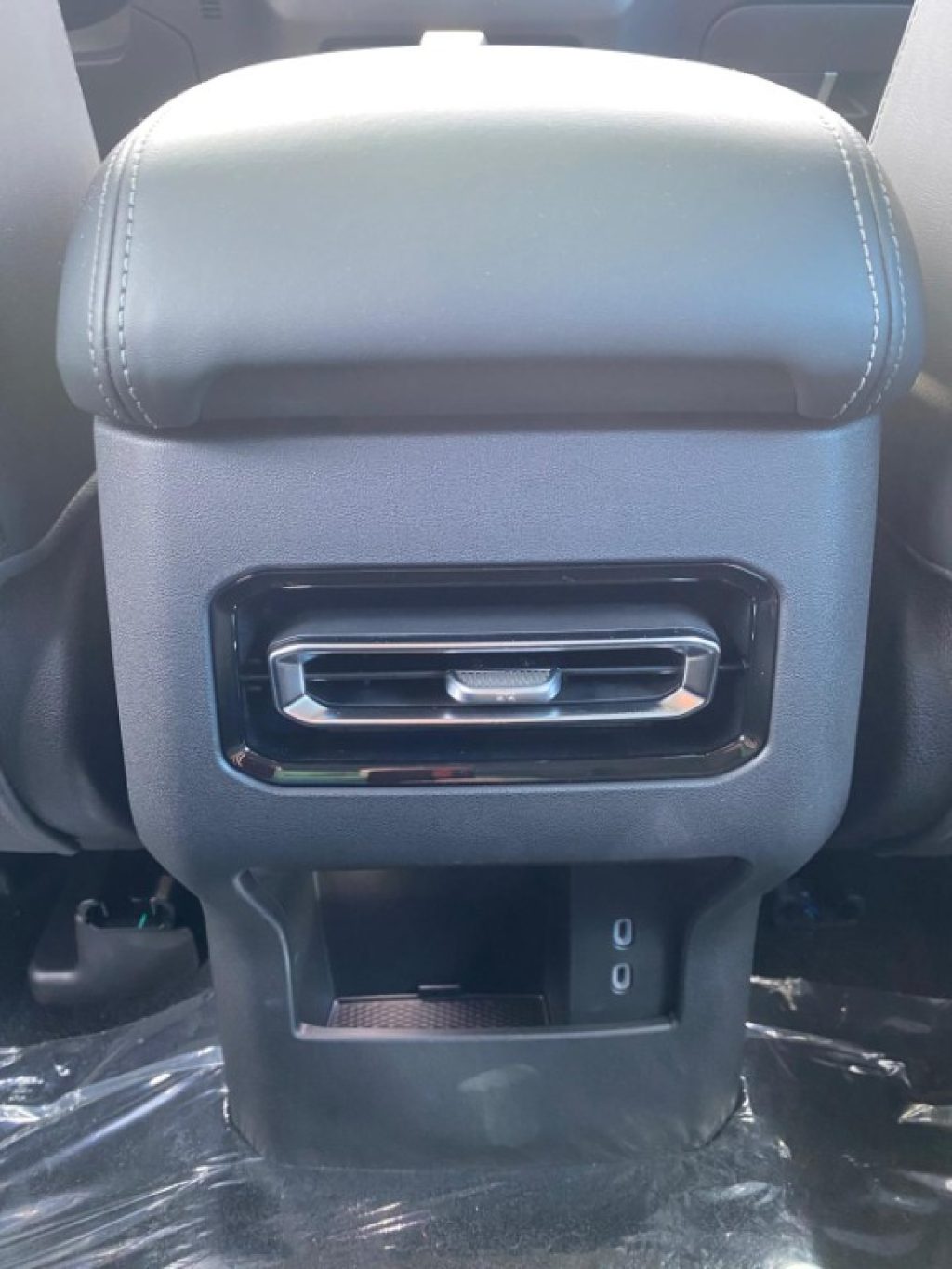 EMC 212 2.0 TGDI 8AT 4WD Adventurer - 22