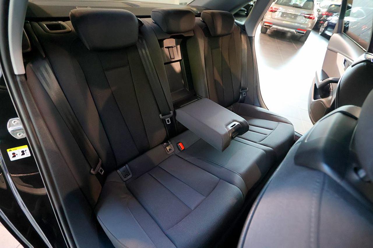 AUDI A4 35 TDI S-Tronic S-Line - 19