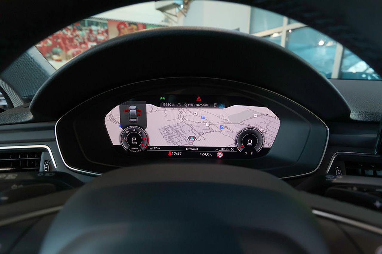 AUDI A4 35 TDI S-Tronic S-Line - 30