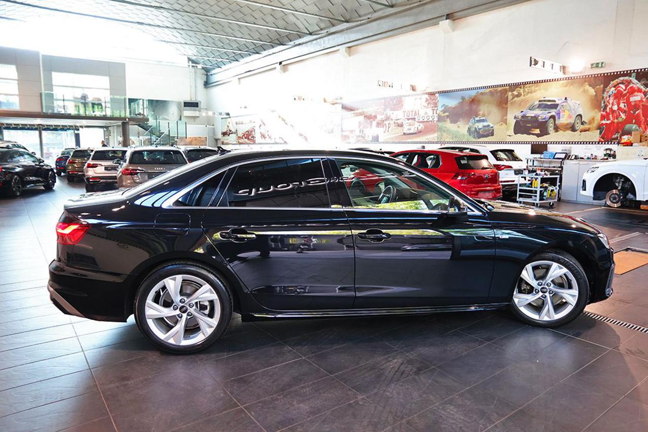 AUDI A4 35 TDI S-Tronic S-Line - 10
