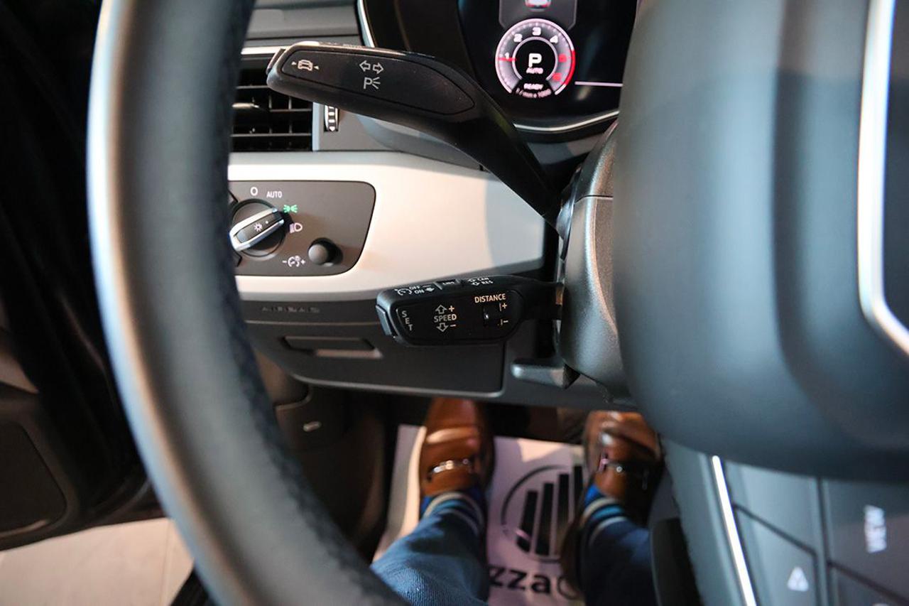 AUDI A4 35 TDI S-Tronic S-Line - 22