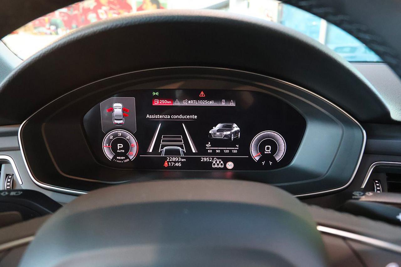 AUDI A4 35 TDI S-Tronic S-Line - 31