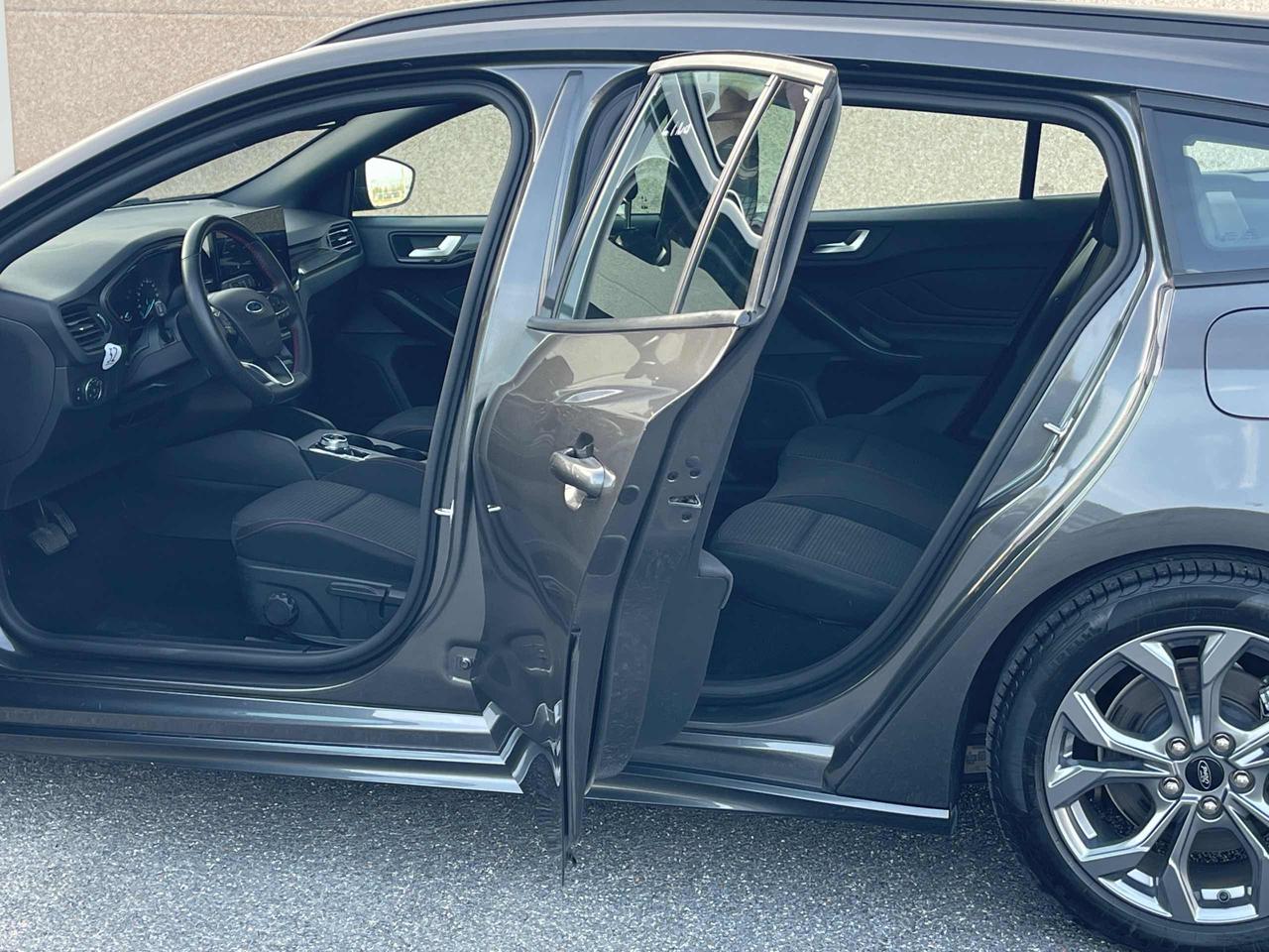 FORD Focus 1.5 EcoBlue 115 CV automatico 5p. ST-Line X - 25