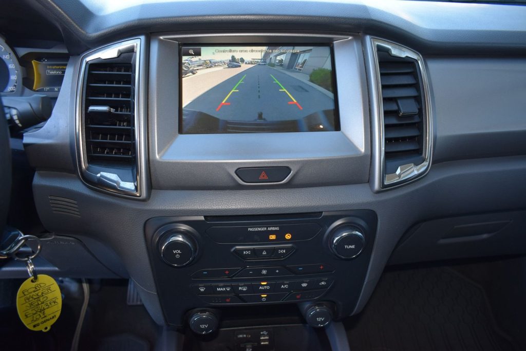 FORD Ranger Ranger 3.2 TDCi DC Limited 5pt. NETTO EXPORT AUTOC - 12