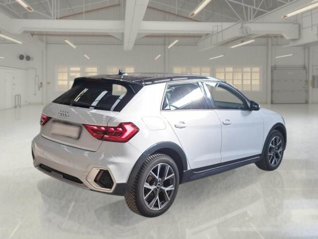 AUDI A1 citycarver 30 TFSI Admired - 2