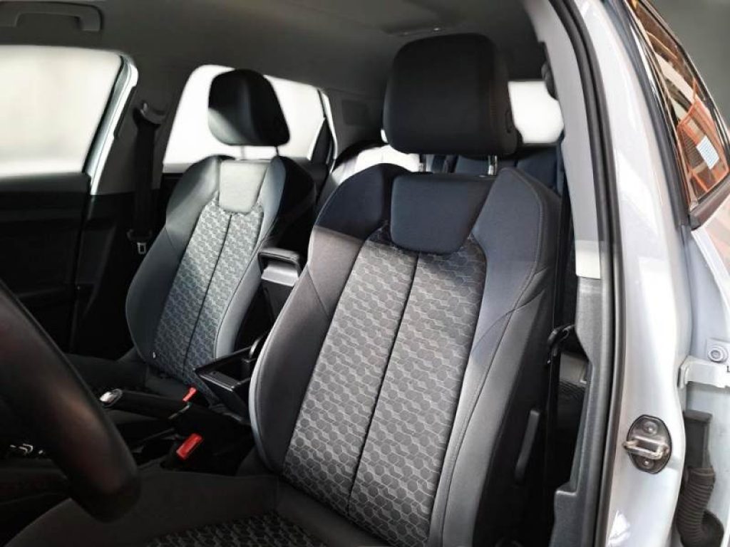 AUDI A1 citycarver 30 TFSI Admired - 8