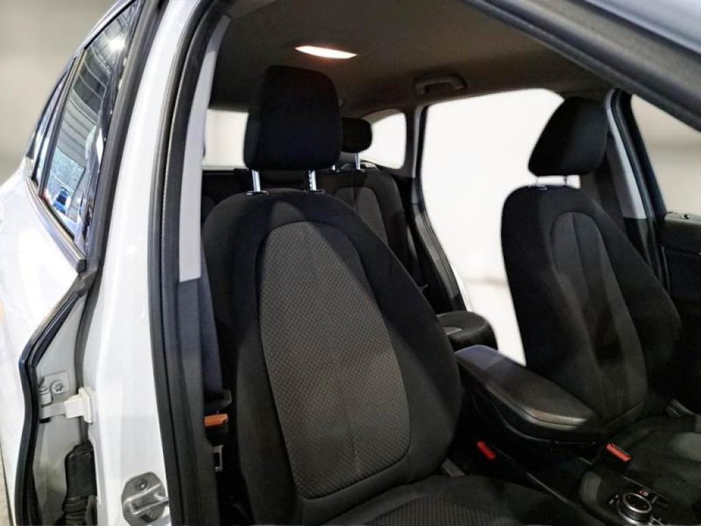 BMW X1 sDrive16d Business - 7