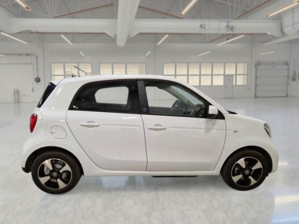 SMART ForFour EQ Passion - 4