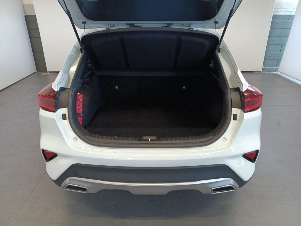 KIA XCeed XCeed 1.0 t-gdi Urban 120cv - 10