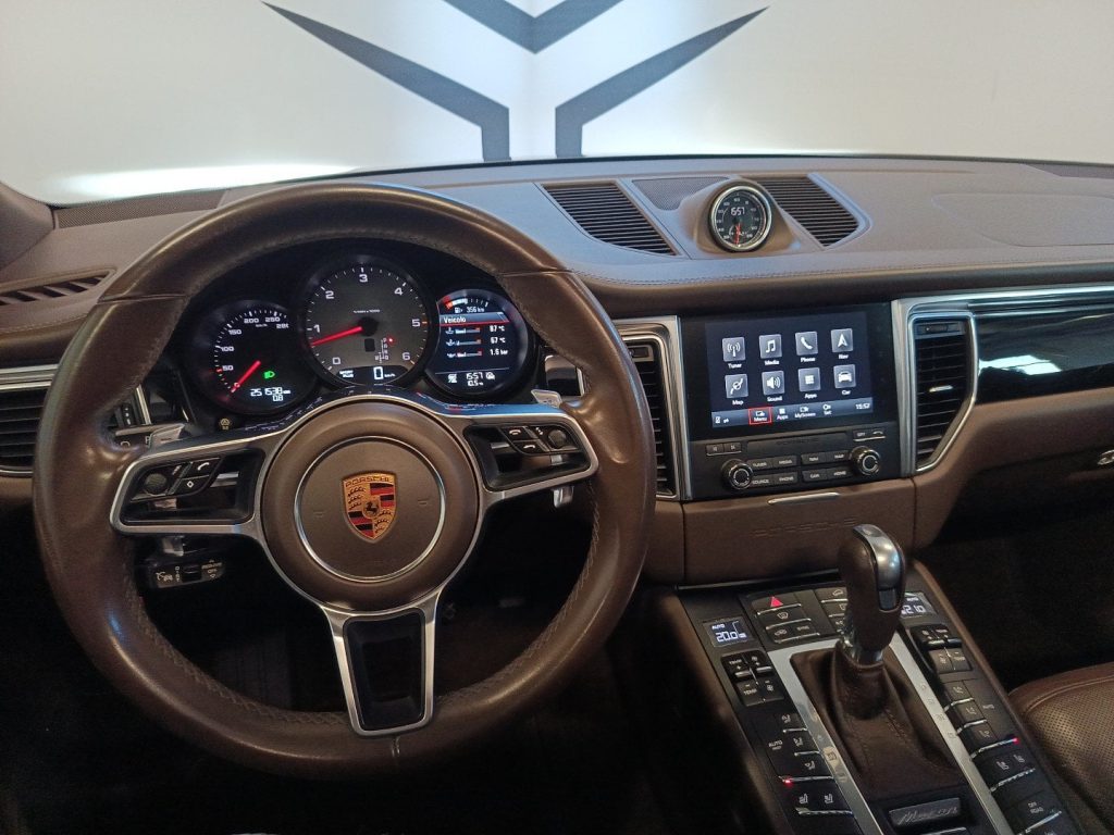 PORSCHE Macan Macan 3.0d S 250cv pdk my16 - 11