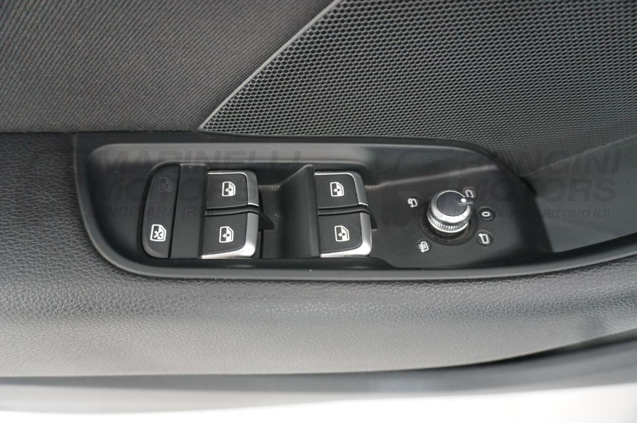 AUDI A3 1.6 TDI 116CV S TRONIC SPORT - 19