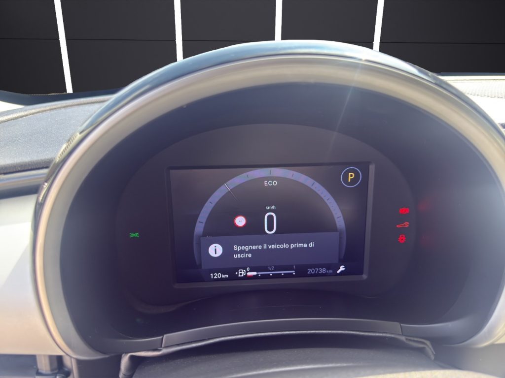 FIAT 600 Hybrid 100 CV DCT MHEV La Prima - 11