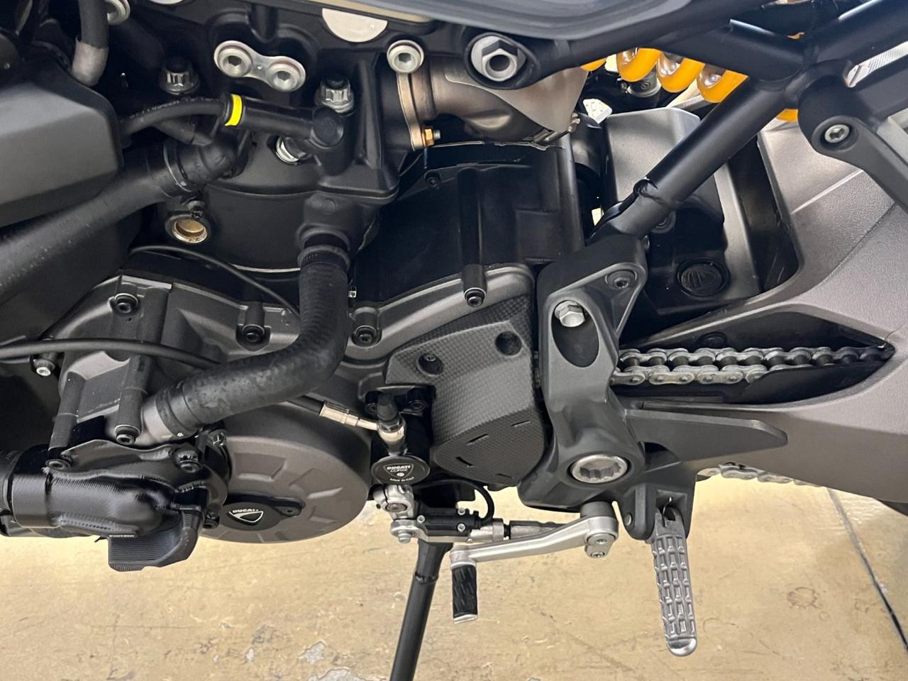 DUCATI Monster 1200 S - 9