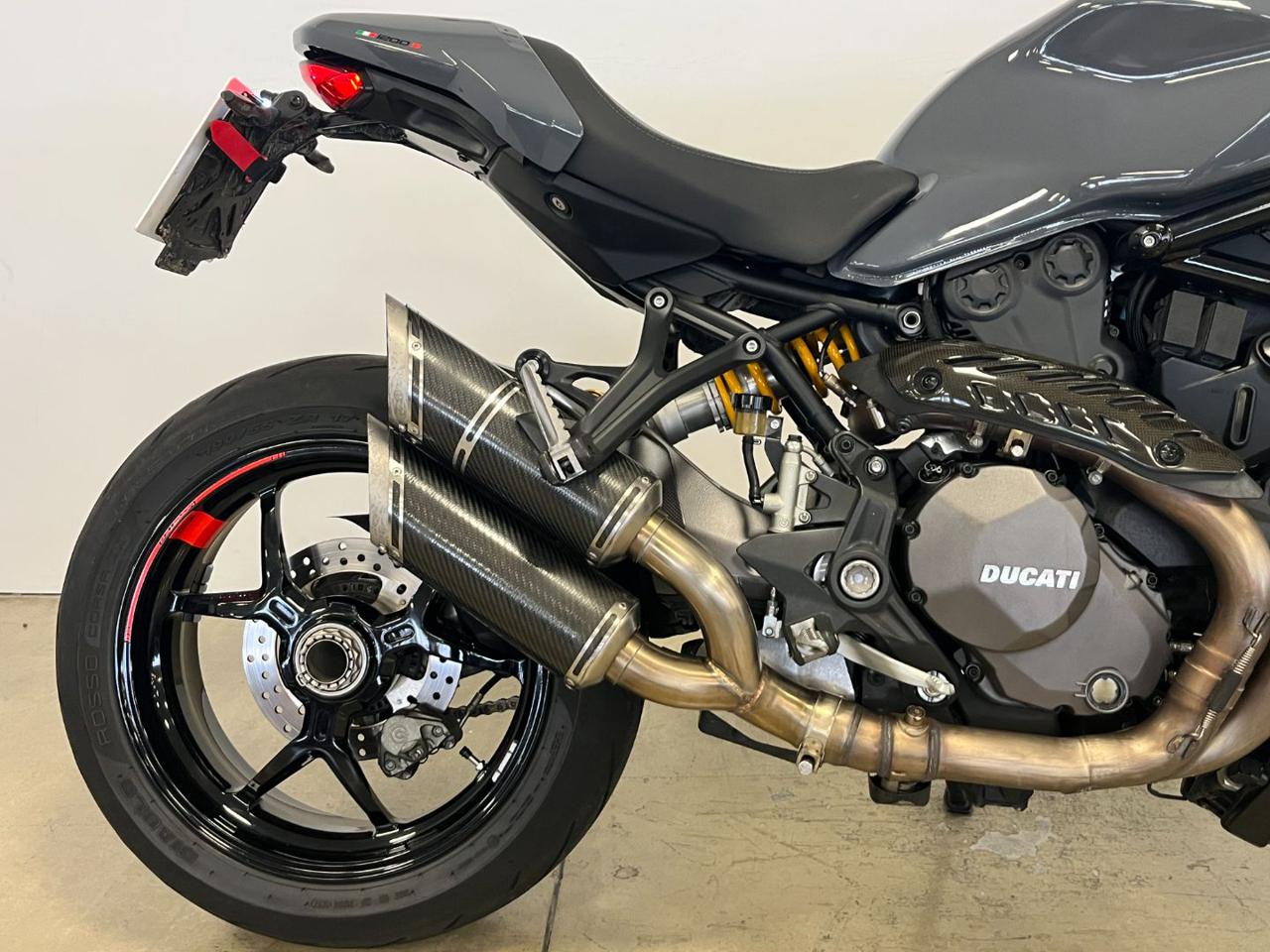 DUCATI Monster 1200 S - 6