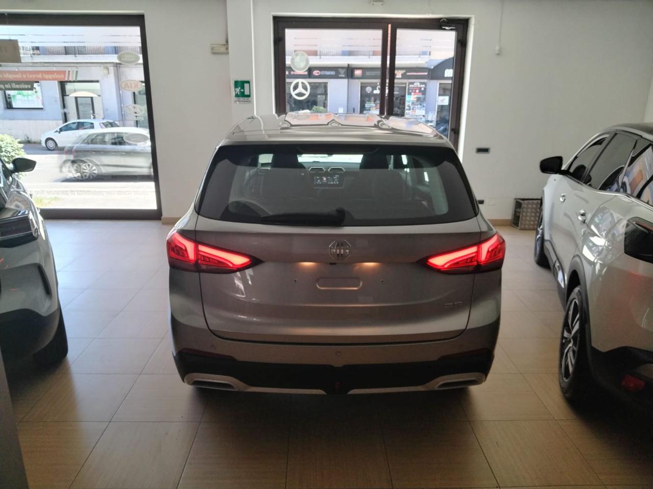 MG ZS 1.5 Standard - 3