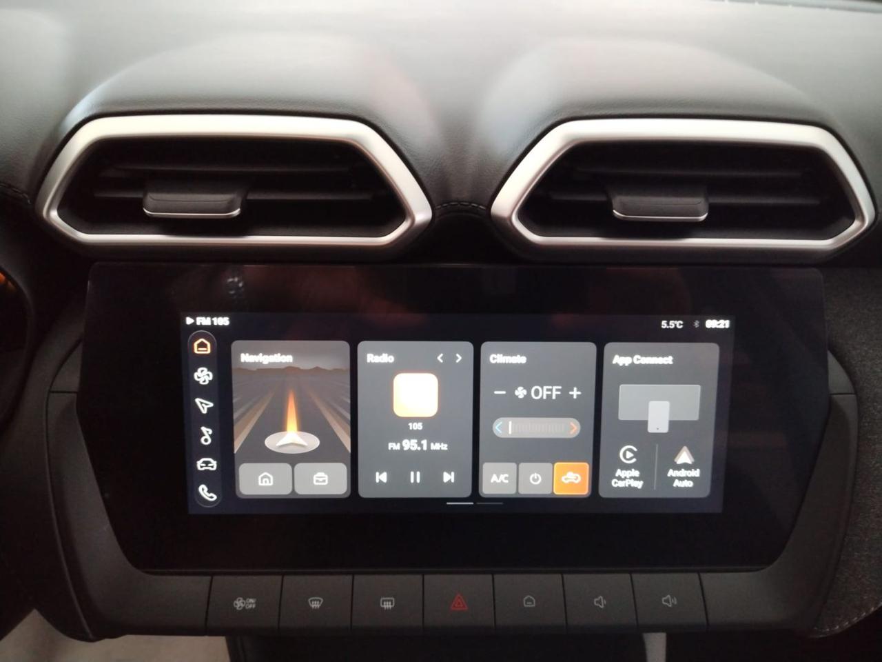 MG ZS 1.5 Standard - 8