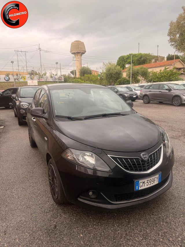 LANCIA Ypsilon Nero metallizzato