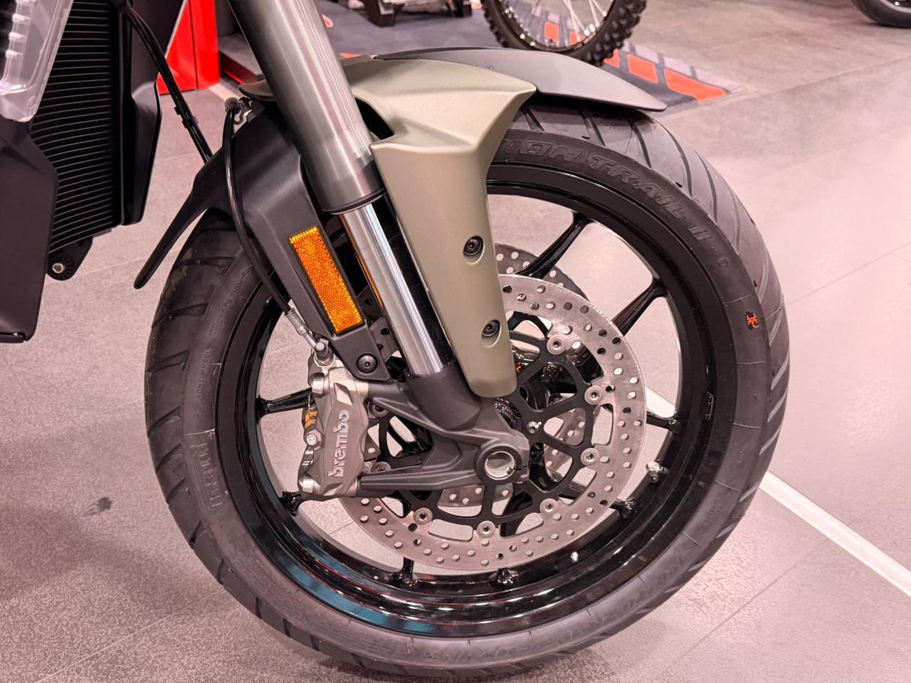 DUCATI Multistrada 950 V2 S TRAVEL STORM GREEN - 3