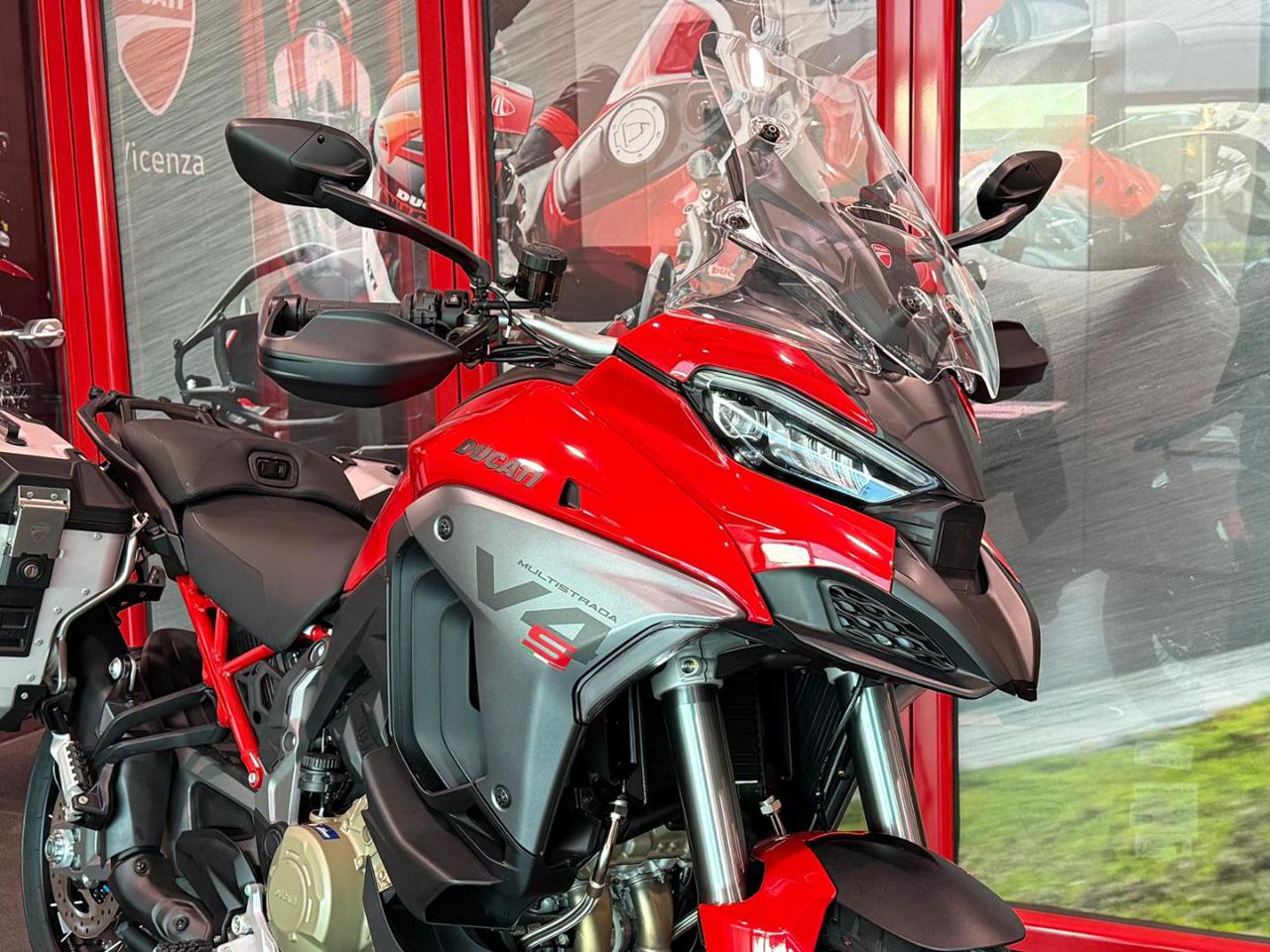 DUCATI Multistrada V4 S ADVENTURE RED SPOKED WHEELS MY2026 - 2