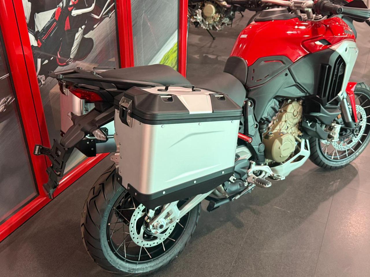 DUCATI Multistrada V4 S RALLY TRAVEL&RADAR RED MY2025 - 3