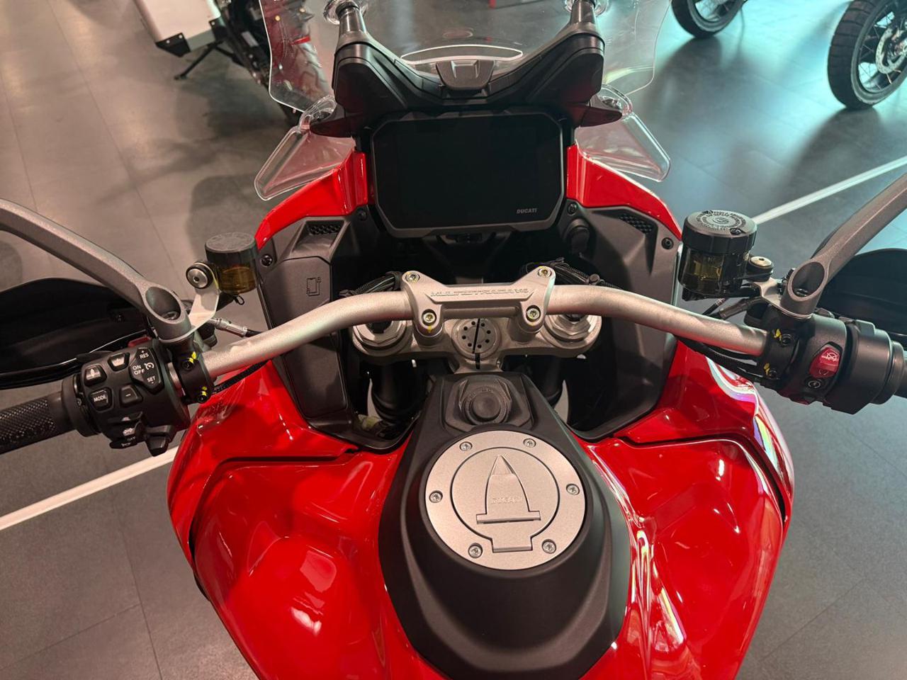 DUCATI Multistrada V4 S RALLY TRAVEL&RADAR RED MY2025 - 9