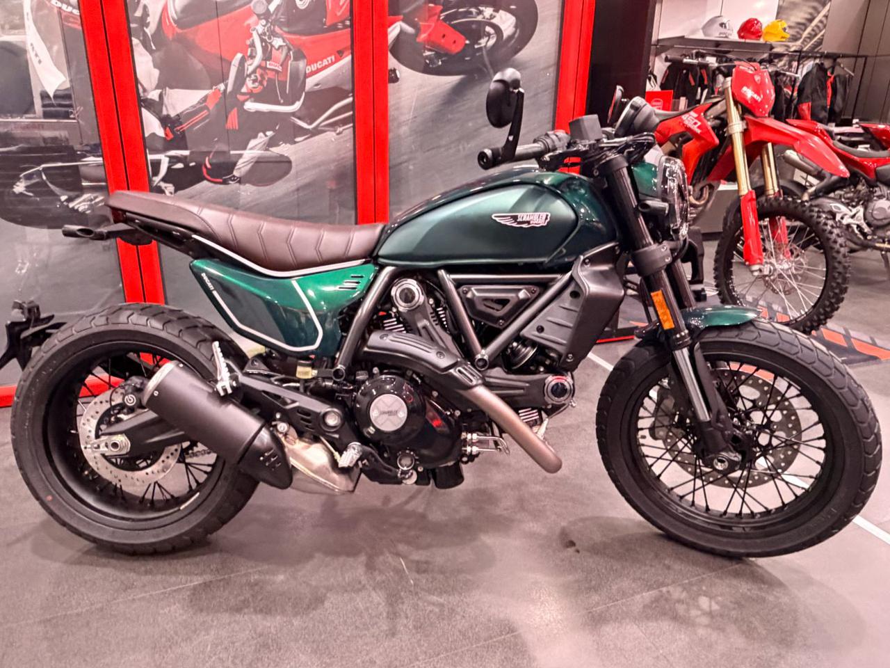 DUCATI Scrambler 800 NIGHTSHIFT EMERALD GREEN - 2